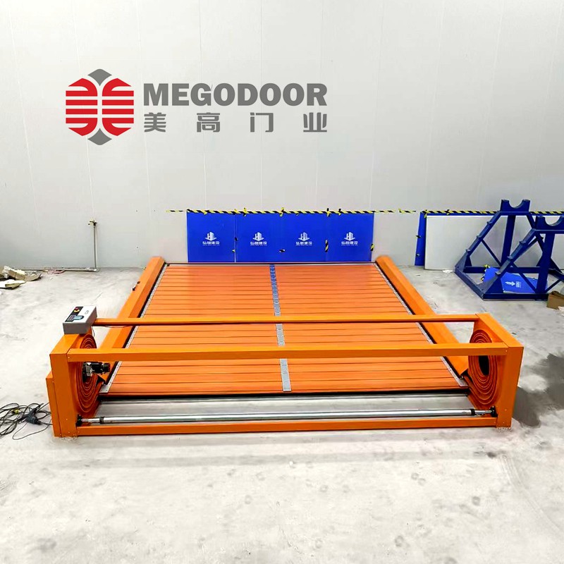 上海铝合金硬质快速门厂家：高性能工业门解决方案插图