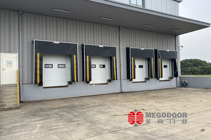 上海货箱出口优化解决方案：美高PVC材质机械式门封缩略图