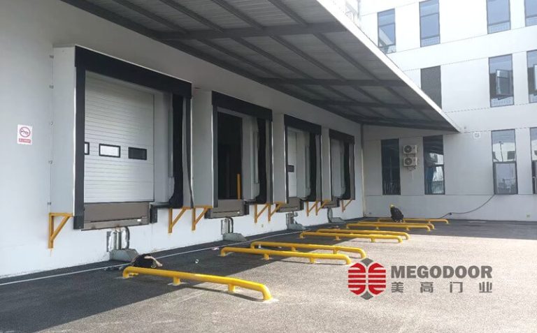 上海冷库保温充气门封|美高门业冷链装卸口密封解决方案缩略图 上海冷库保温充气门封|美高门业冷链装卸口密封解决方案缩略图